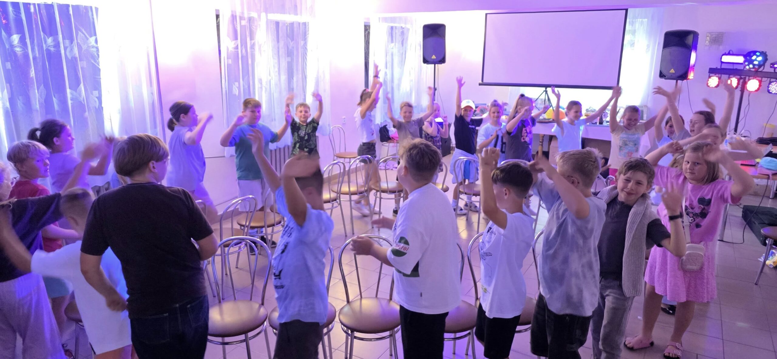 You are currently viewing Zabawa dla dzieci z&nbsp;grup duszpasterskich na&nbsp;zakończenie roku.